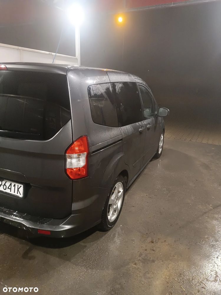 Ford Tourneo Courier 2018 photo 5