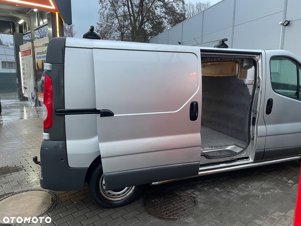 Opel Vivaro - 18
