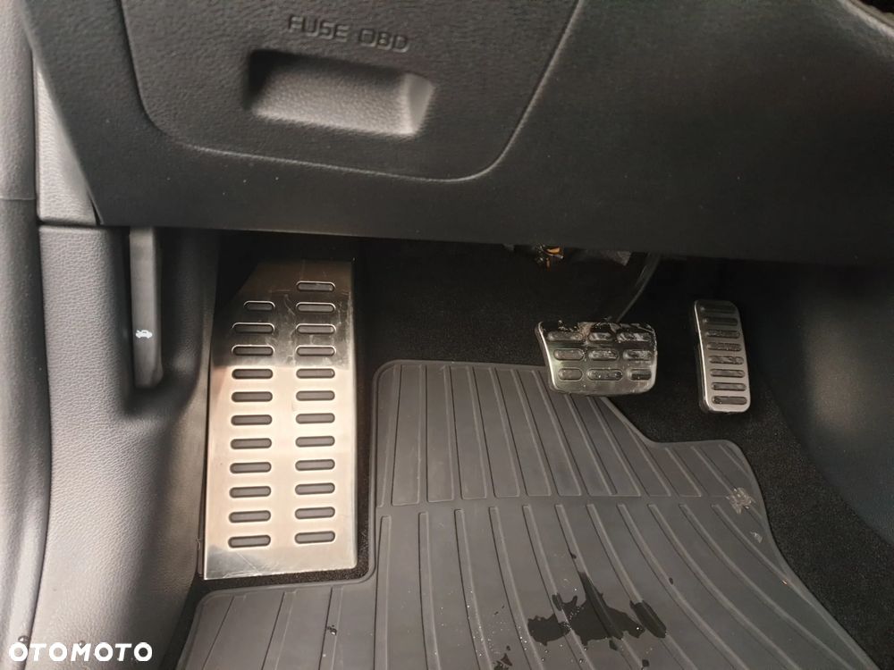 Kia Ceed 1.5 T-GDI Business Line Plus DCT - 35