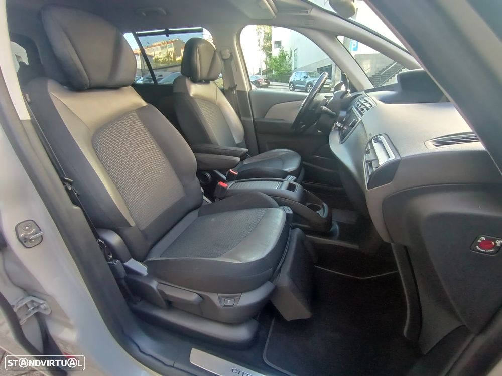 Citroën C4 Grand Picasso 1.6 BlueHDi Exclusive EAT6 - 23