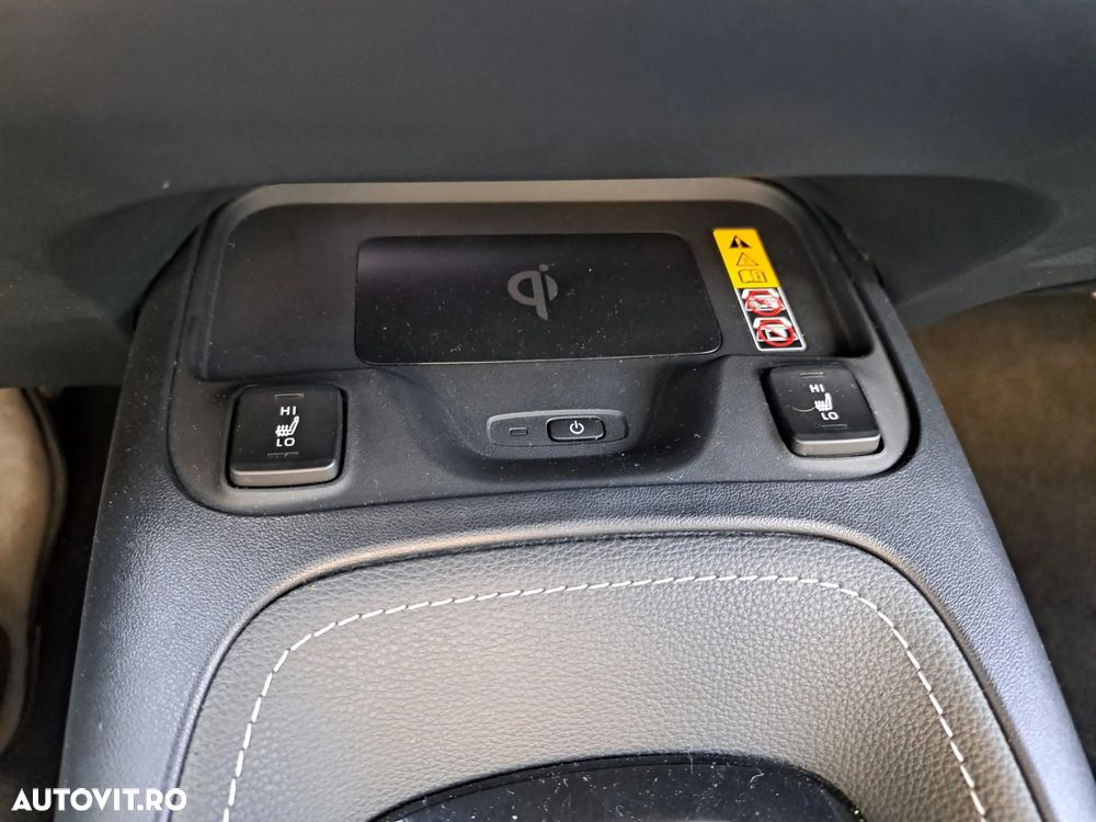 Toyota Corolla 2.0 HSD Exclusive - 12