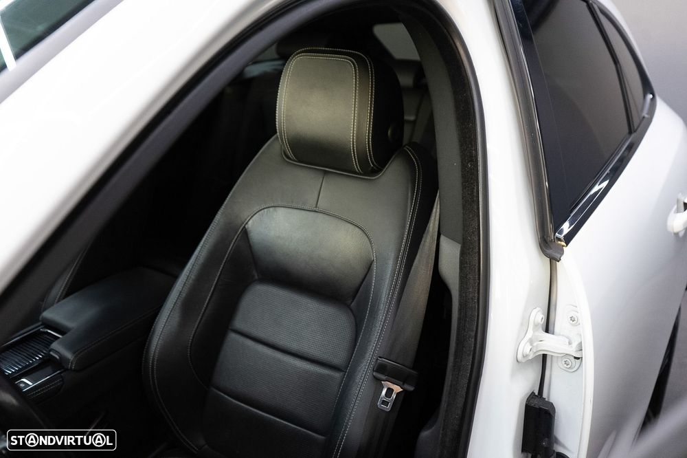 Jaguar F-Pace 20d Aut. R-Sport - 29