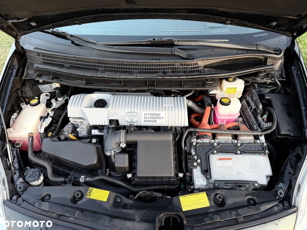 Toyota Prius 1.8 HSD Life - 29