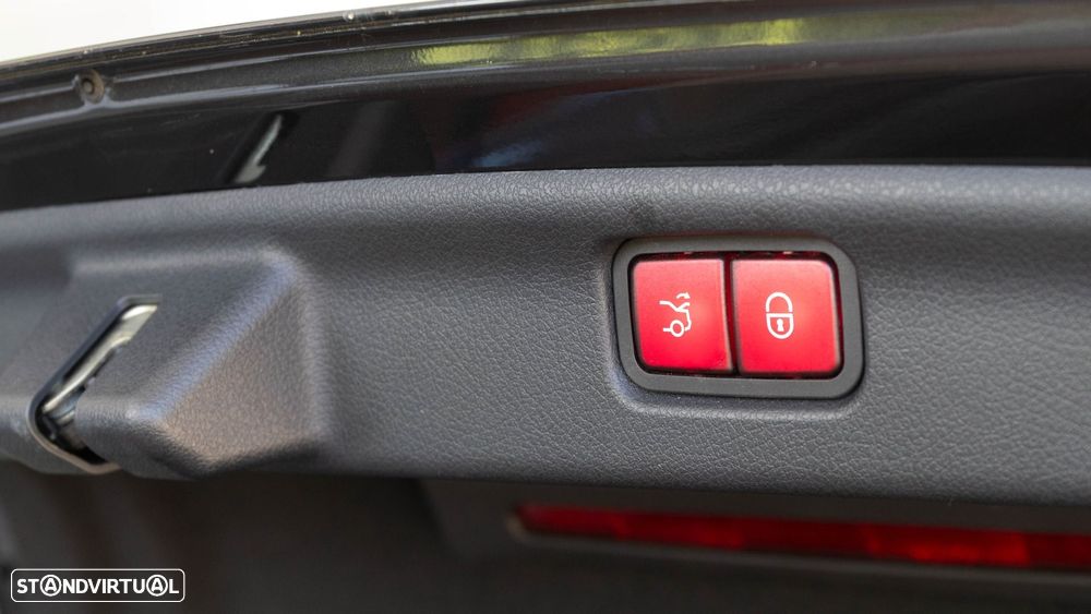 Mercedes-Benz C 300 d AMG Line - 11