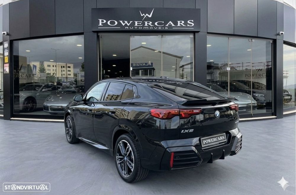 BMW iX2 eDrive20 Pack Desportivo M Pro - 6