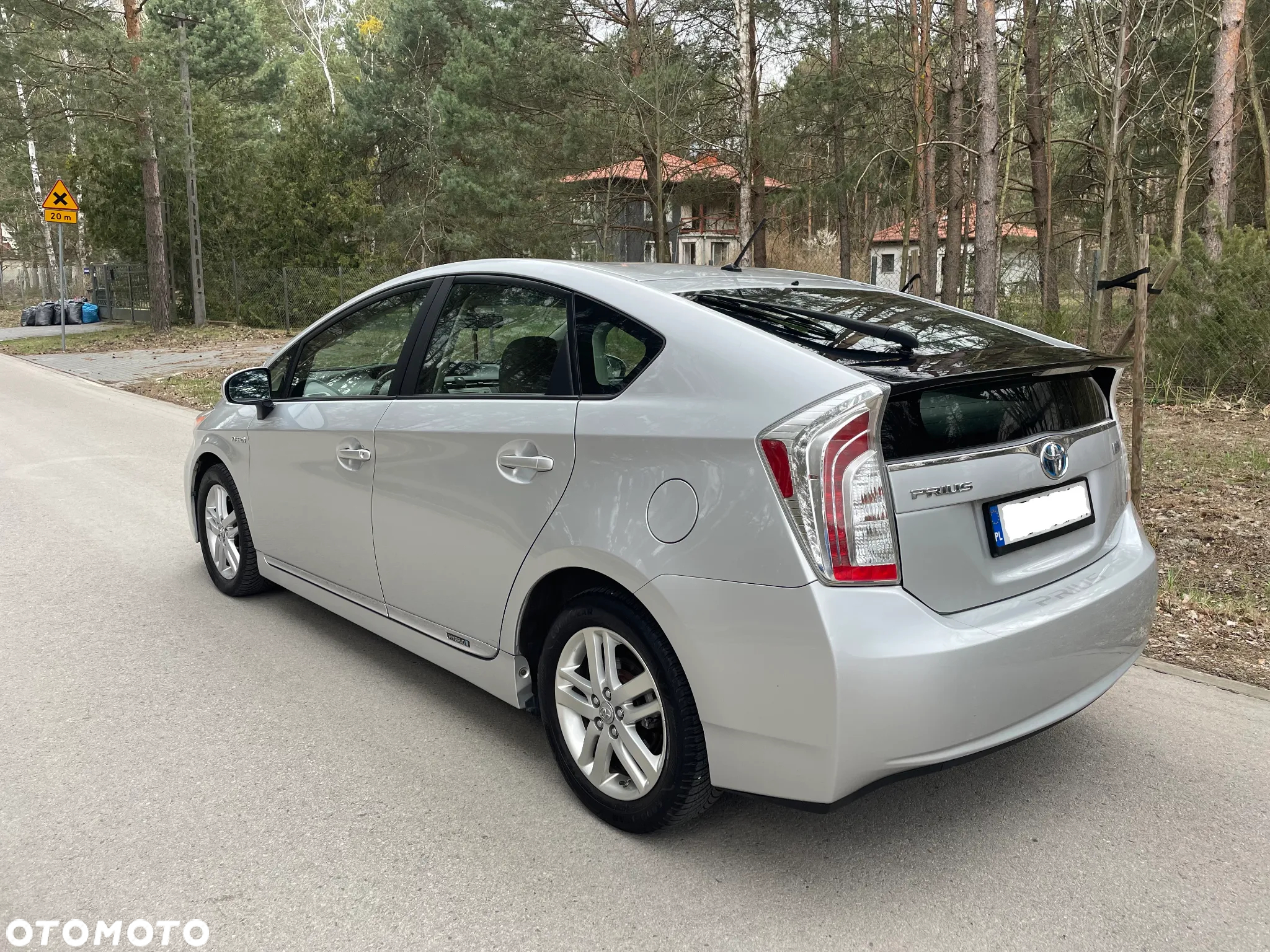 Toyota Prius - 4