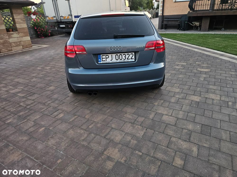 Audi A3 Sportback 2.0 TDI Ambiente - 4