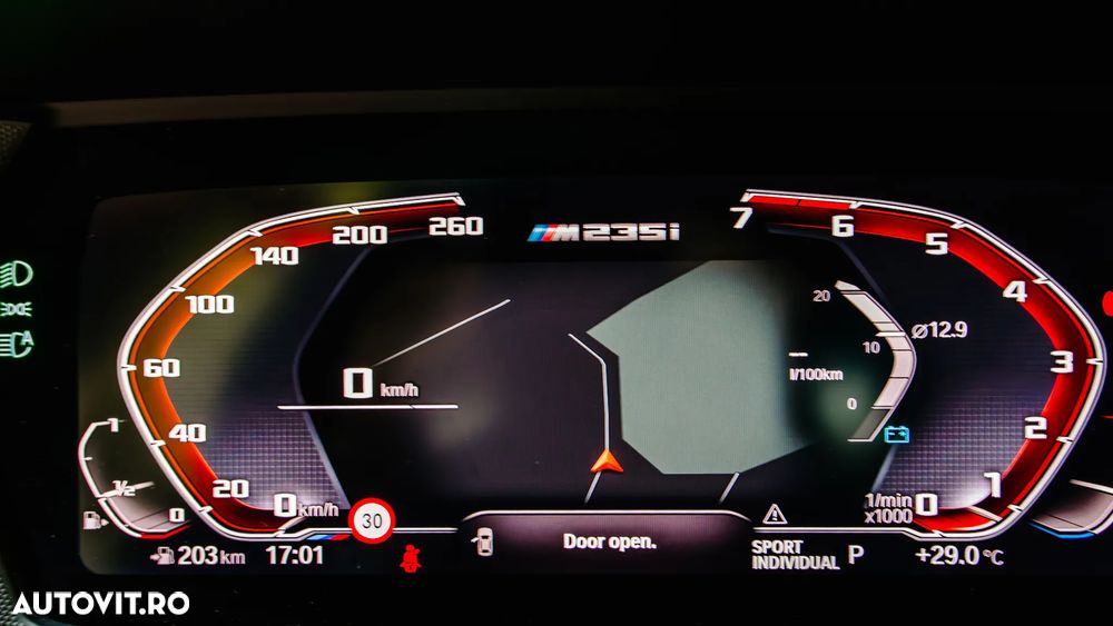 BMW M2 M235i xDrive - 35