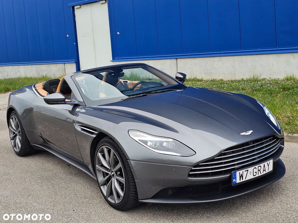 Aston Martin DB11 - 39