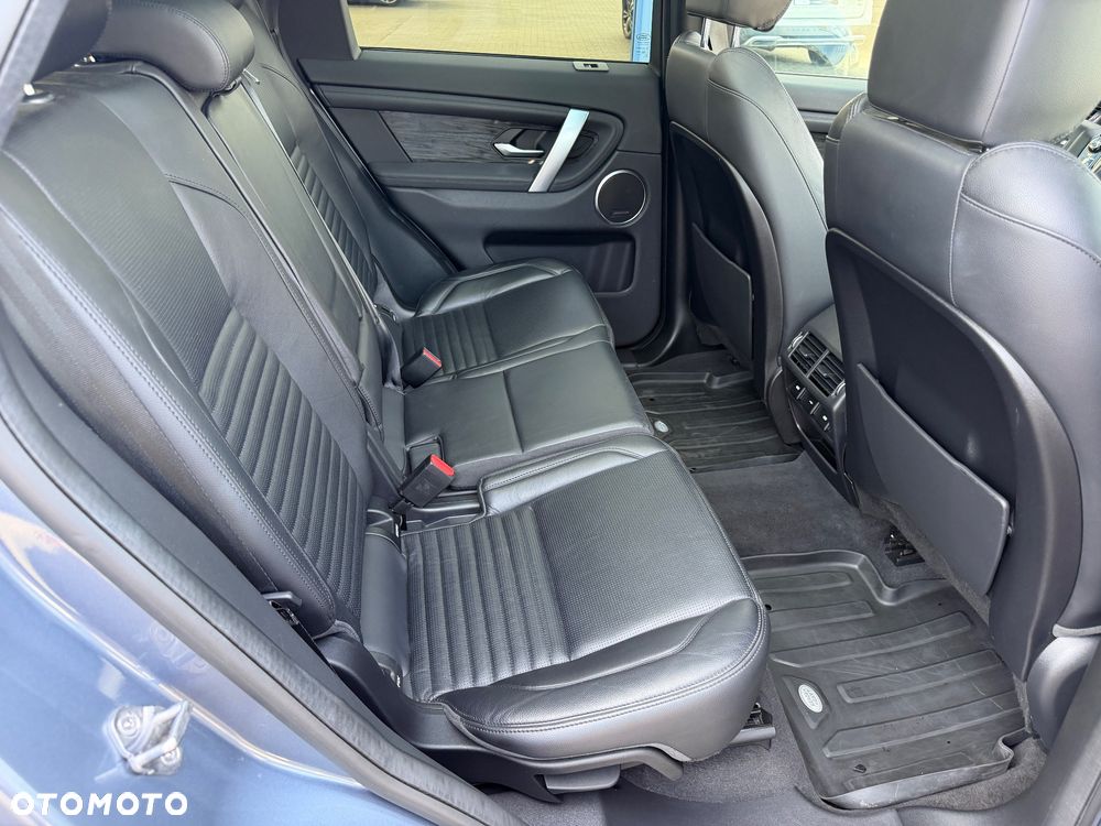 Land Rover Discovery Sport P250 HSE - 31
