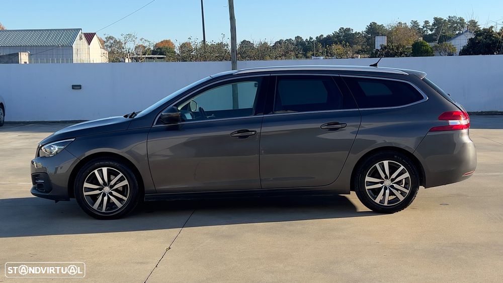 Peugeot 308 SW - 7