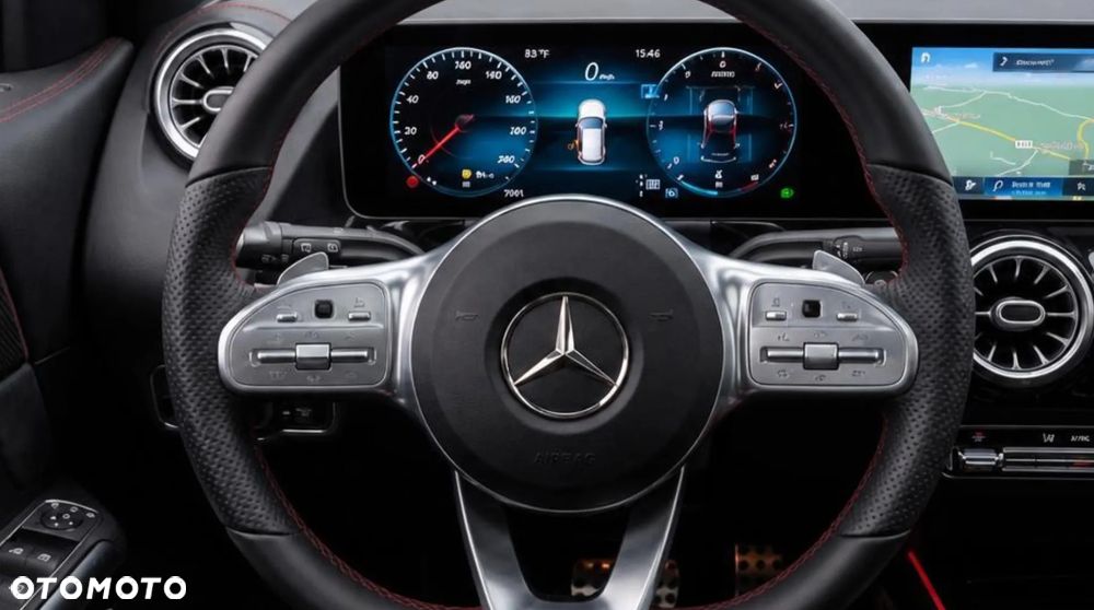Mercedes-Benz GLA 250 4-Matic AMG Line - 11