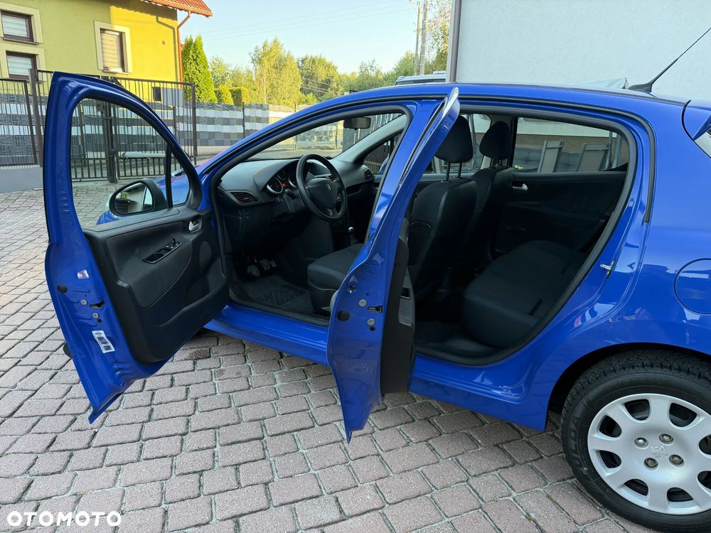 Peugeot 207 1.4 Trendy - 31