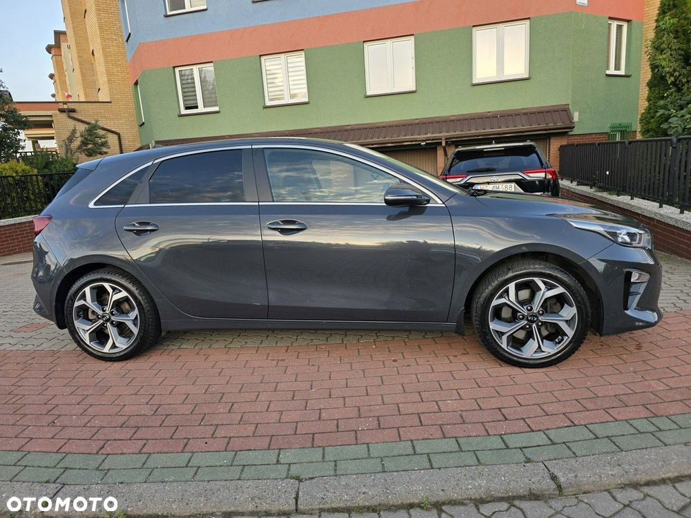 Kia Ceed - 4
