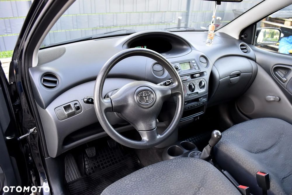 Toyota Yaris 1.0 Edition - 16