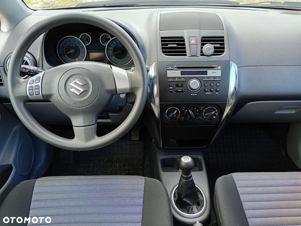 Suzuki SX4 - 11