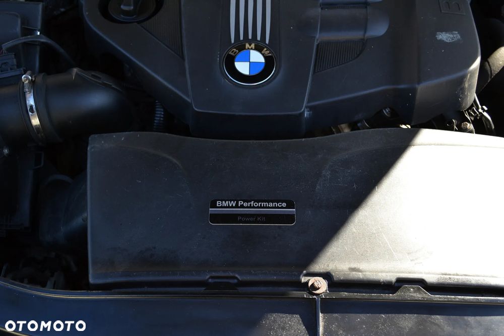 BMW Seria 3 320d M Sport Edition - 15