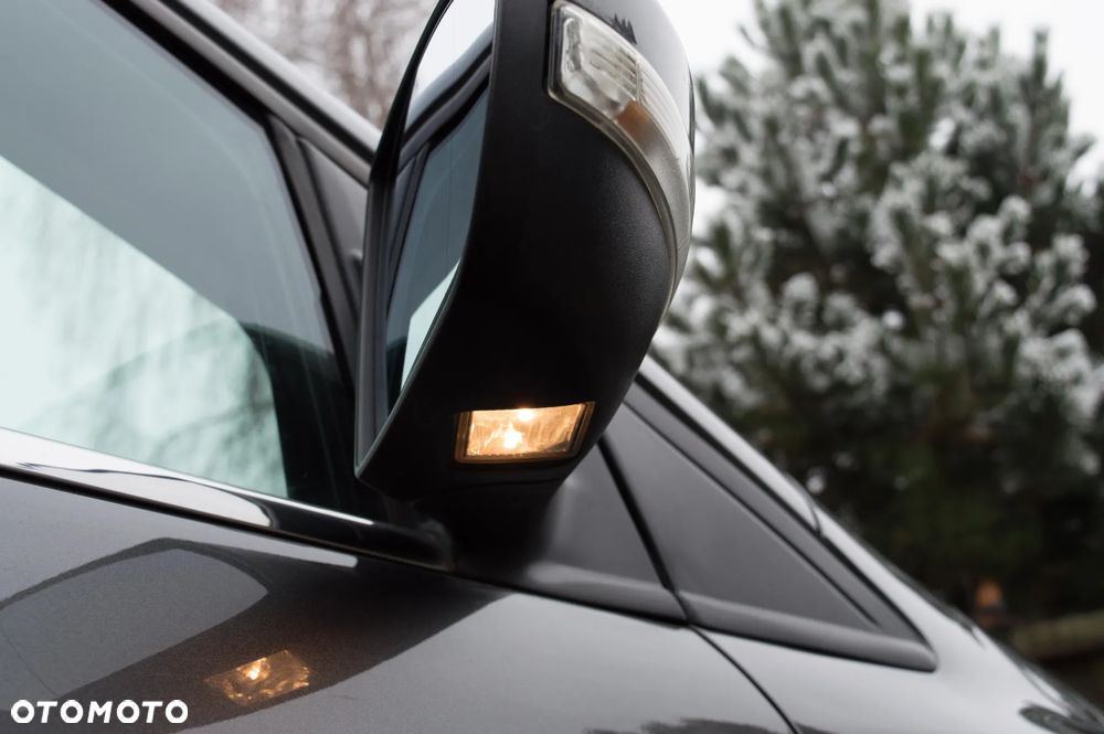 Ford Kuga 2.0 TDCi 4x2 Titanium - 38