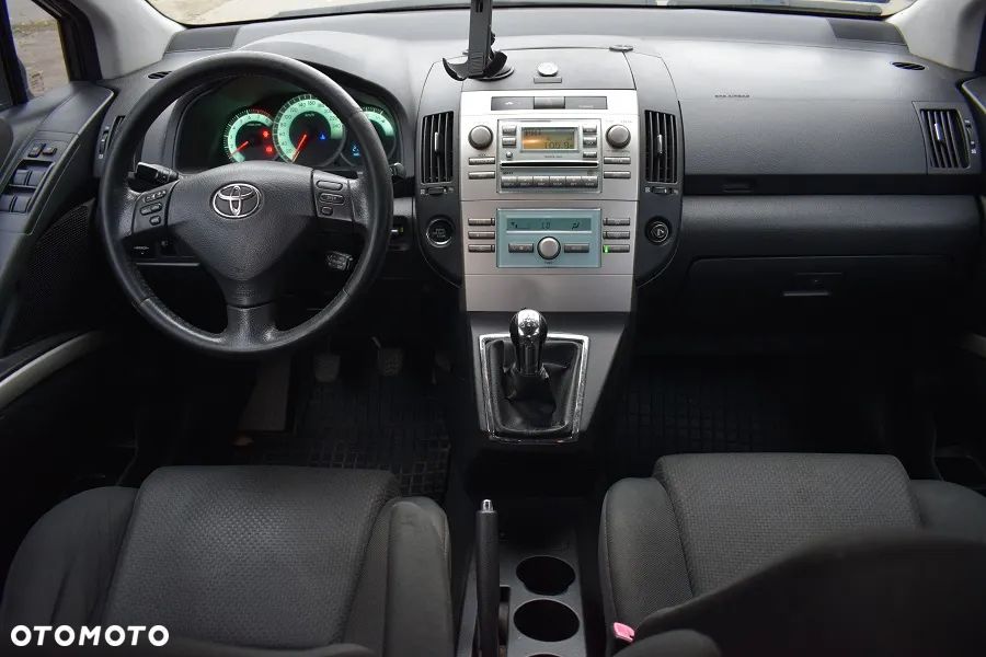 Toyota Corolla Verso 1.8 Gold - 4