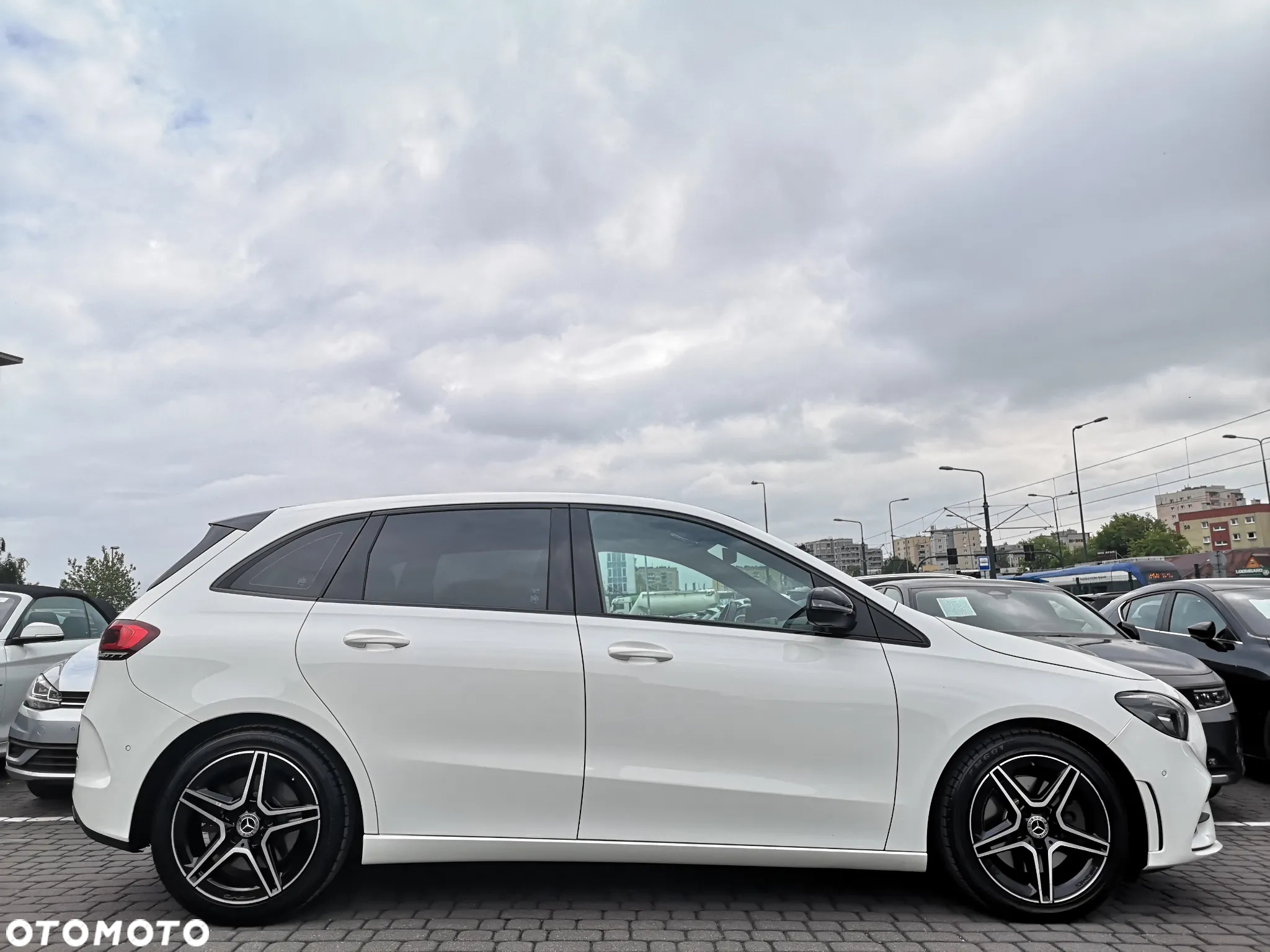 Mercedes-Benz Klasa B 250 AMG Line 7G-DCT - 5