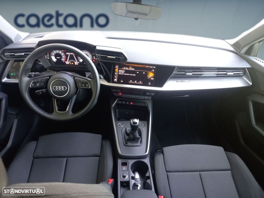 Audi A3 Sportback 30 TFSI Advanced - 2