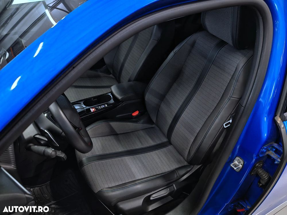 Peugeot 2008 PureTech 130 EAT8 Allure - 9