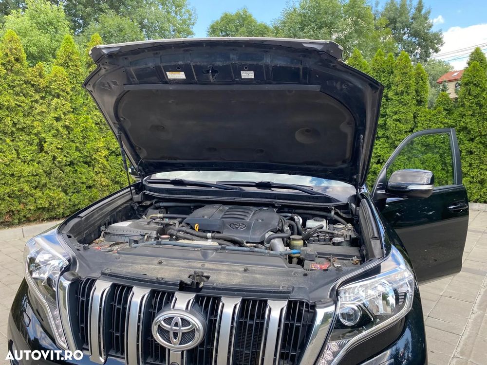Toyota Land Cruiser 3.0l Turbo D-4D Aut. AVS 7 Locuri Luxury - 8
