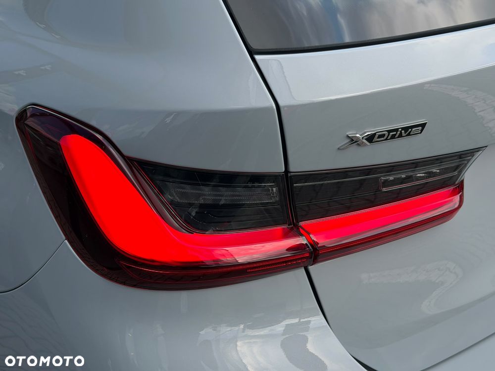 BMW Seria 3 330i xDrive M Sport sport - 29