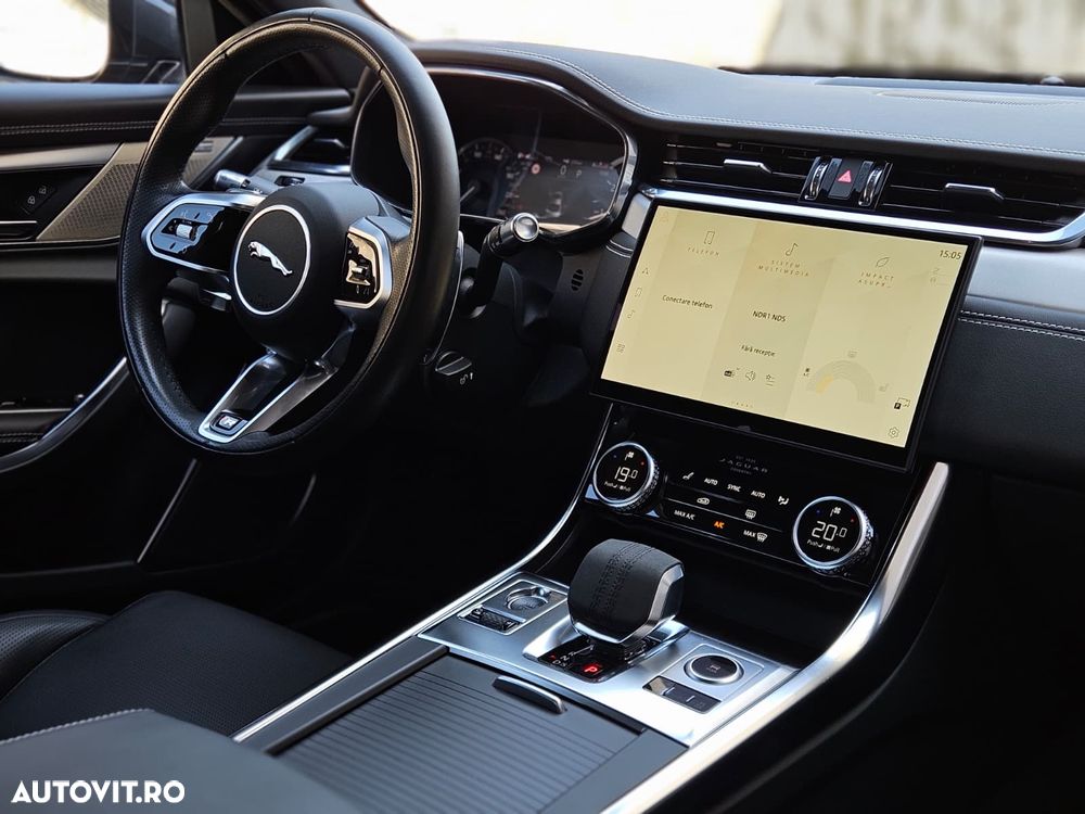 Jaguar XF P300 AWD R-Dynamic S - 8