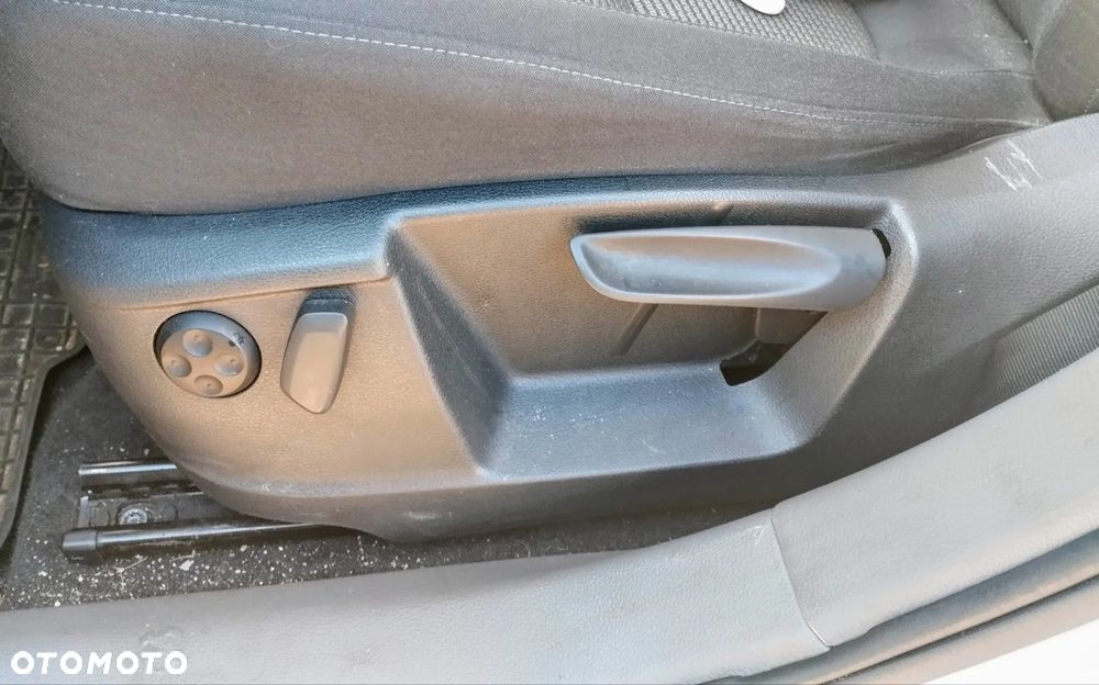 Seat Alhambra 2.0 TDI Ecomotive Reference - 21