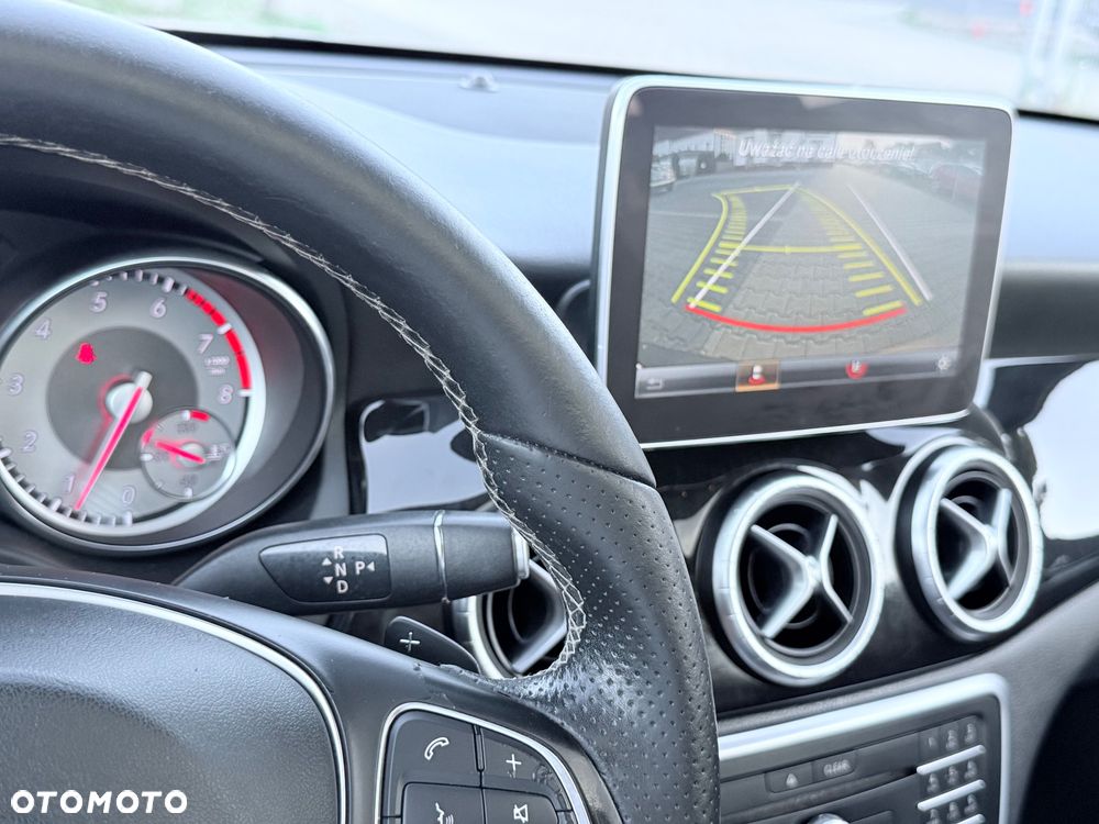 Mercedes-Benz CLA - 19