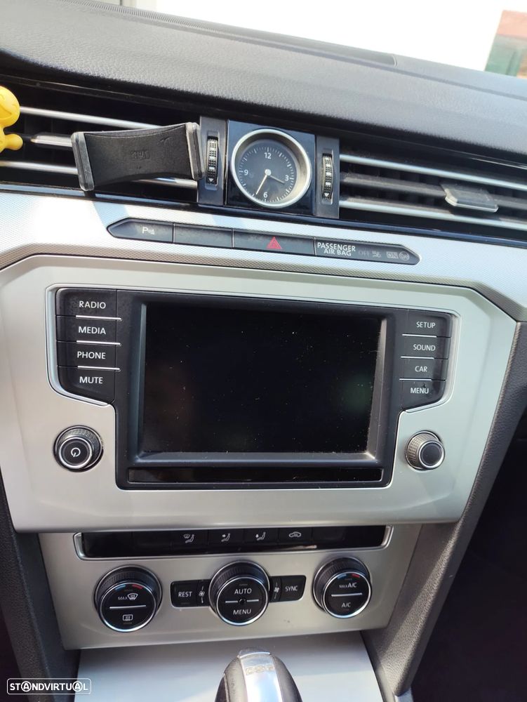 VW Passat Variant 1.6 TDI Confortline DSG - 10