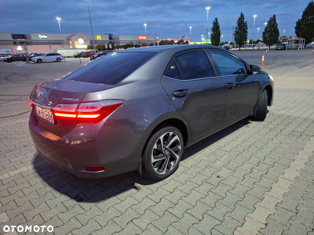 Toyota Corolla 2017 photo 3
