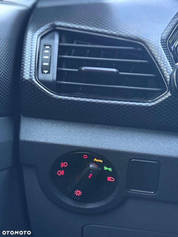 Volkswagen T-Cross - 35