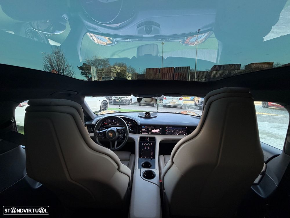 Porsche Taycan 4S Bateria Performance Plus - 29