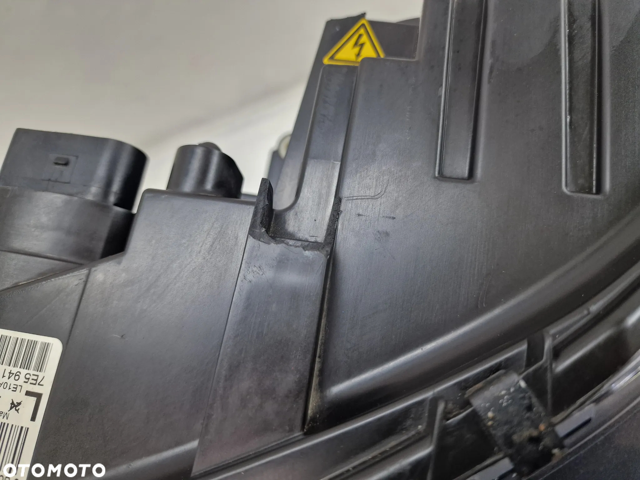 VW T5 LIFT 7E0 / 7E5 MULTIVAN / CARAVELLE 10- LEWA LAMPA PRZEDNIA PRZÓD LEWY XENON + LED , NR 7E5941015 , NR AUKCJI LPP44 - 9