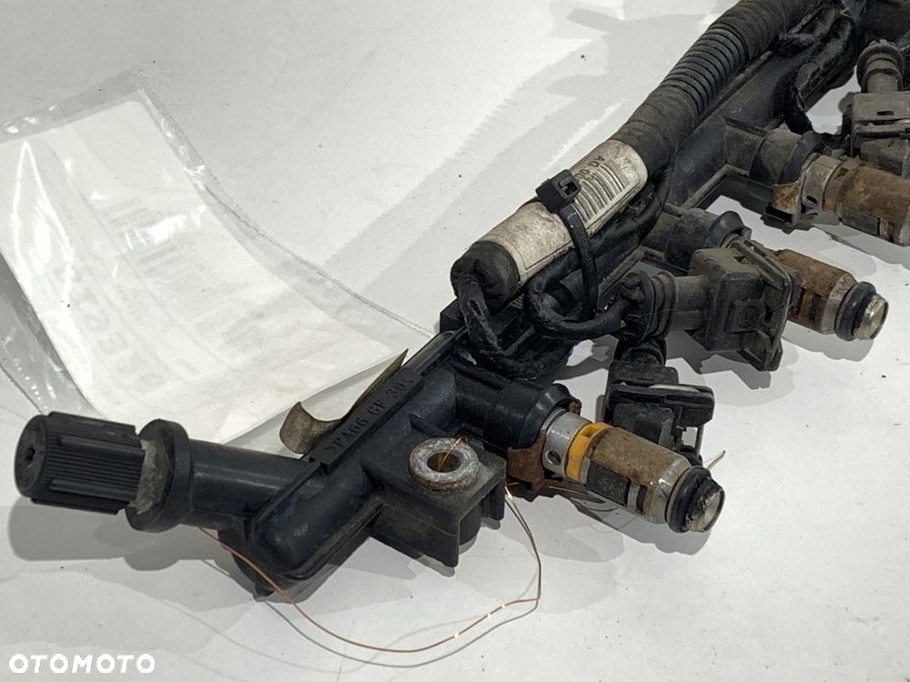 LISTWA WTRYSKOWA  FIAT LINEA (323_, 110_) 2006 - 2022 1.4 57 kW [77 KM] benzyna 2007 - 2022 CB261B - 3