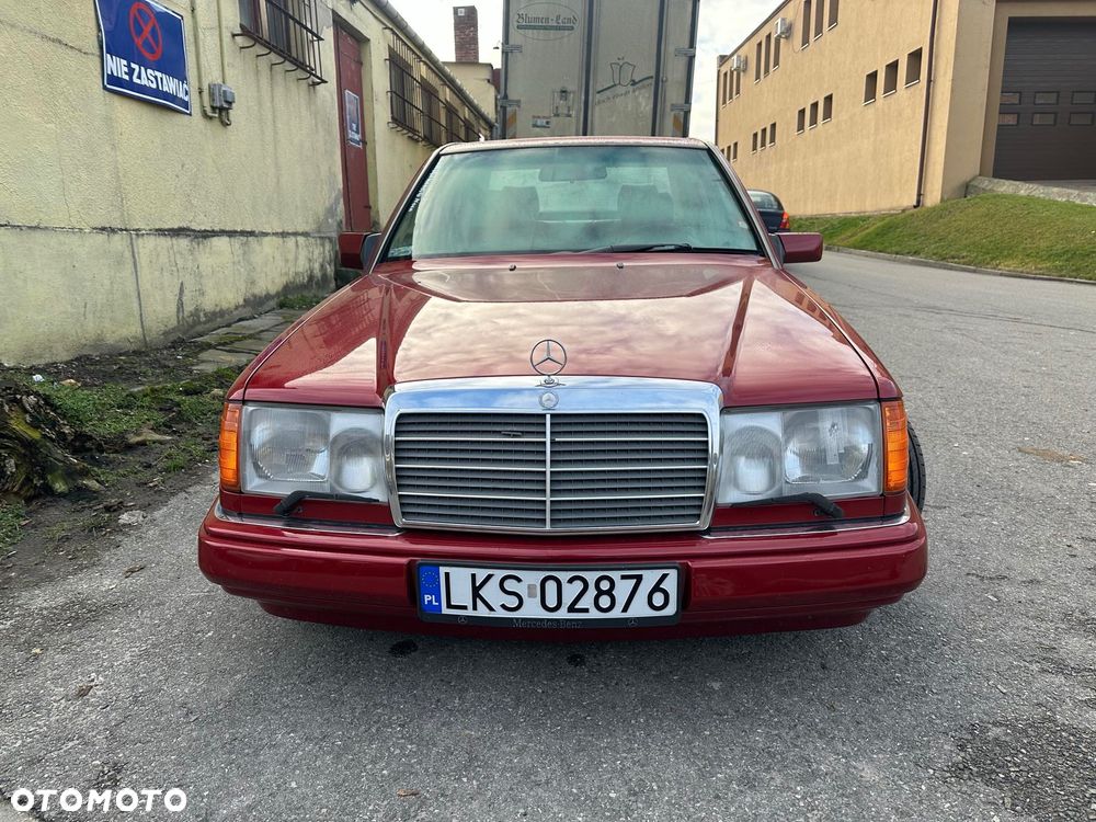 Mercedes-Benz Klasa E 300T E-24 - 5