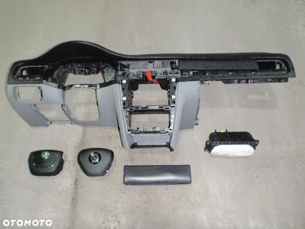 skoda superb 2 ii szara deska konsola poduszki - 3