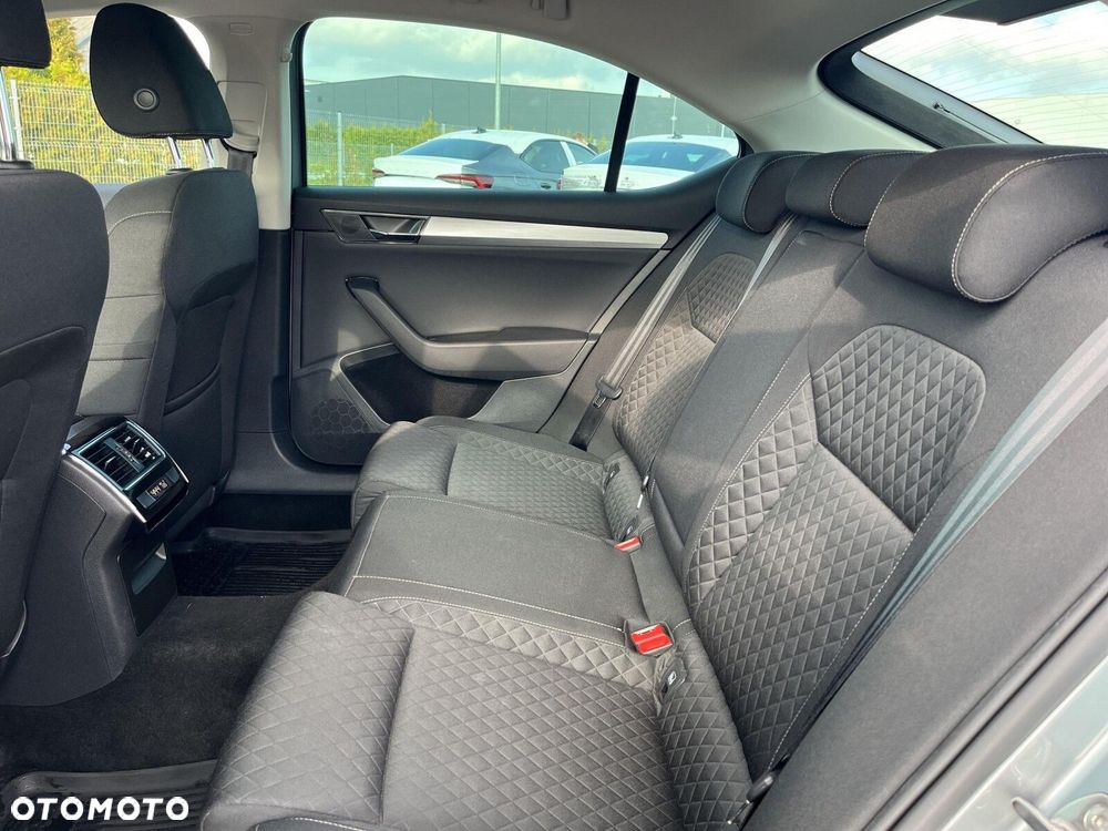 Skoda Superb 1.5 TSI ACT Ambition - 14
