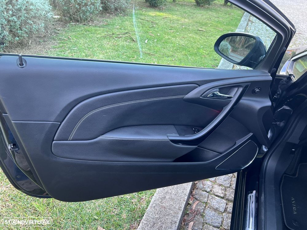 Opel Astra GTC 1.6 CDTi S/S - 11