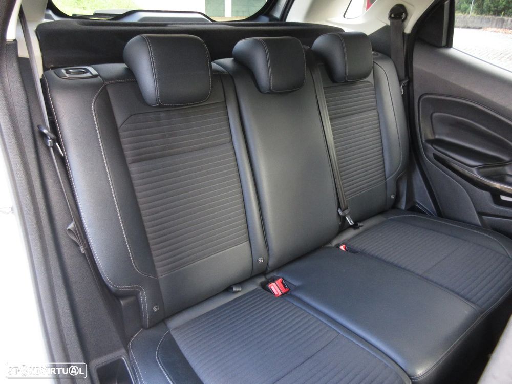 Ford EcoSport - 37