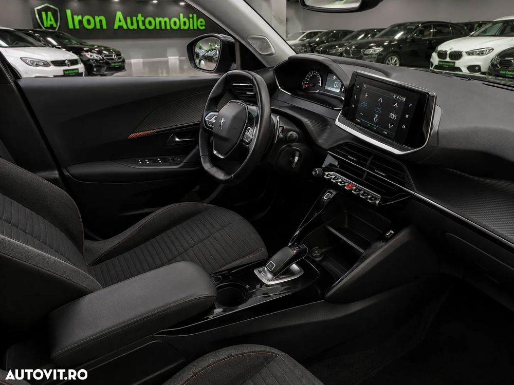 Peugeot 2008 PureTech 130 EAT8 Allure - 7