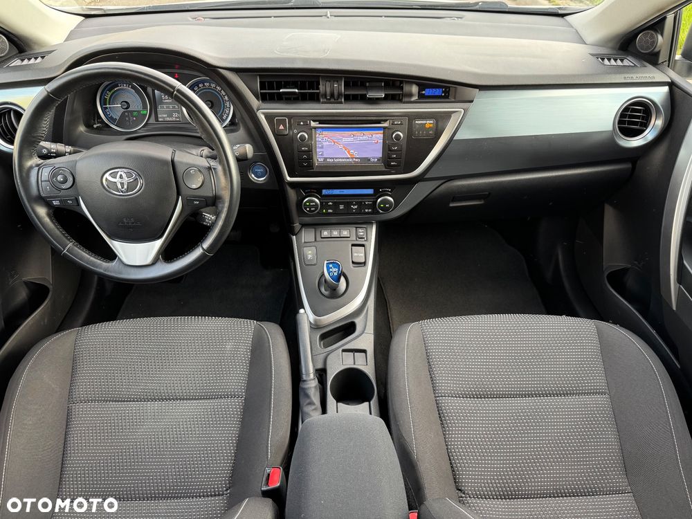 Toyota Auris 1.8 HSD Luna - 24