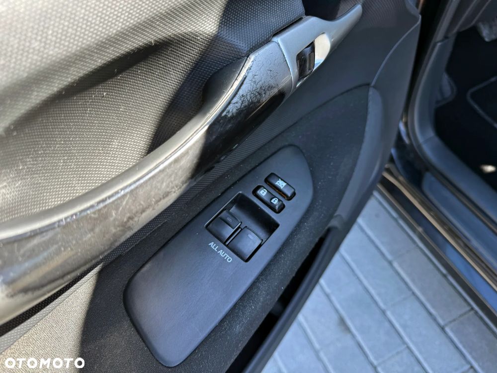 Toyota Auris 1.33 VVT-i Life Comfort - 11