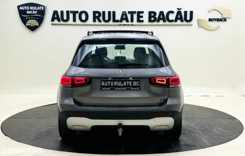 Mercedes-Benz GLB - 11