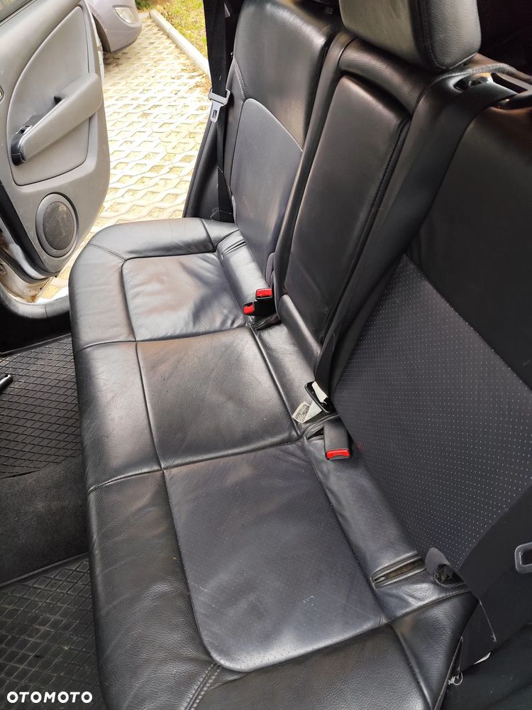 Mitsubishi Outlander 2.0 Comfort 4WD - 7