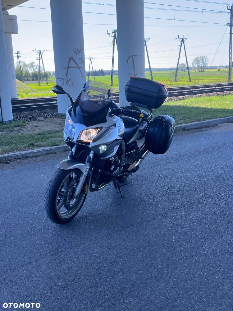 Honda CBF - 4