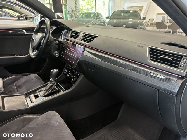 Skoda Superb 2.0 TSI Sportline DSG - 19