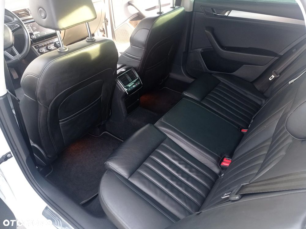 Skoda Superb 2.0 TDI Style - 23